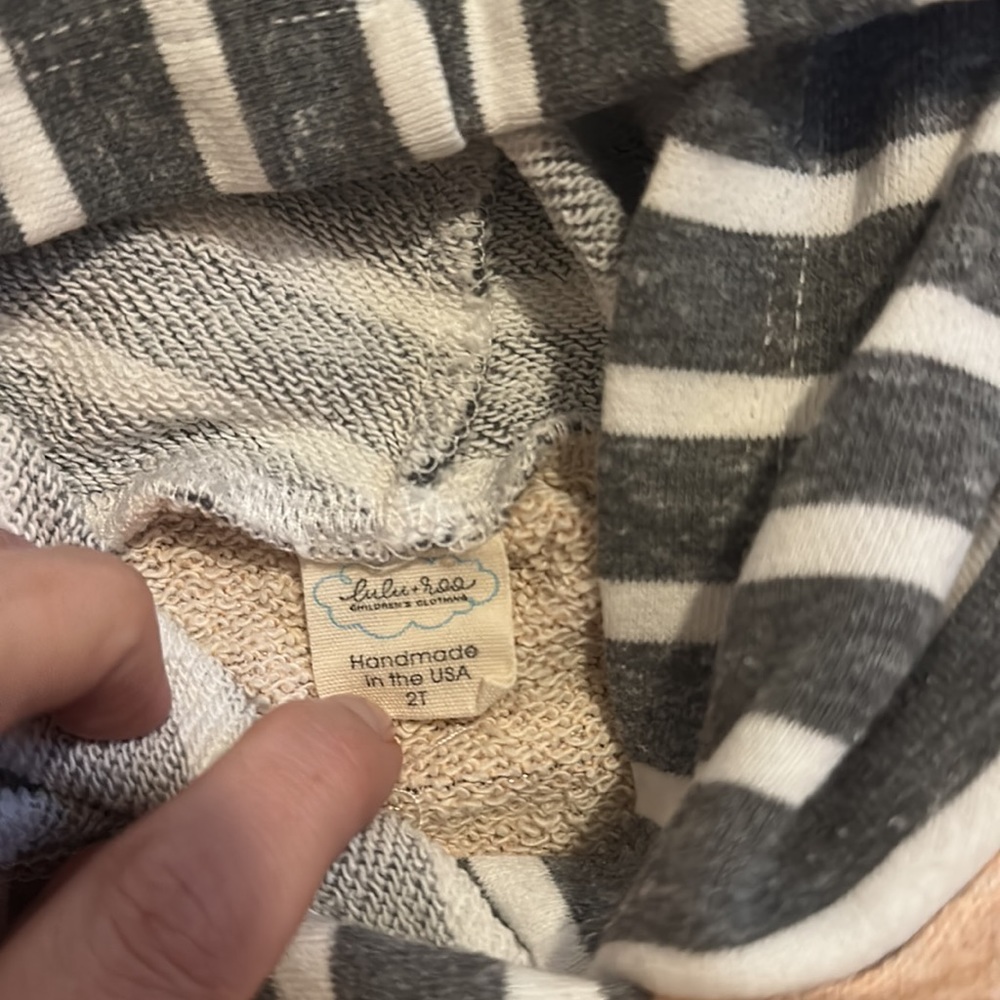 Lulu Roo Sweatshirt - Picture 5 of 5